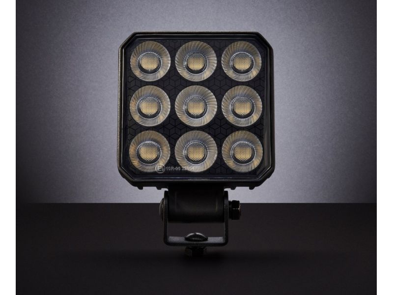 LAMPA ROBOCZA LED CIĄGNIK 12-12V 54W 5500lm WTYCZKA DT TT.13654-DT GOLD SERIES!