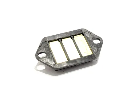 GNIAZDO PRZYŁĄCZENIOWE REFLEKTORA MF3 MASSEY FERGUSON 1673004M91 