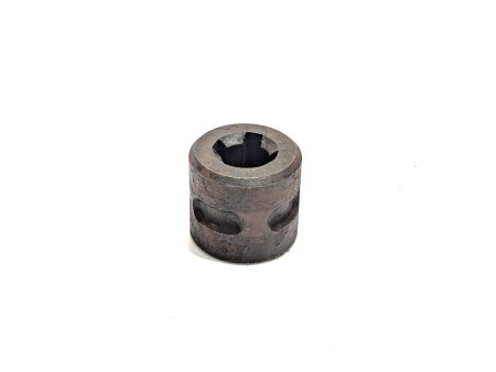 TULEJKA POMPY 6-FREZ. T25 WLADIMIREC 2522106
