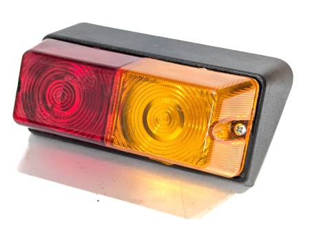 LAMPA PRZEDNIA/TYLNA KIERUNKOWSKAZ METALOWA T25 WLADIMIREC