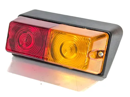 LAMPA PRZEDNIA/TYLNA KIERUNKOWSKAZ METALOWA T25 WLADIMIREC 