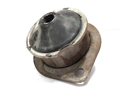ŁĄCZNIK METALOWO-GUMOWY KABINY URSUS C385 80334901 