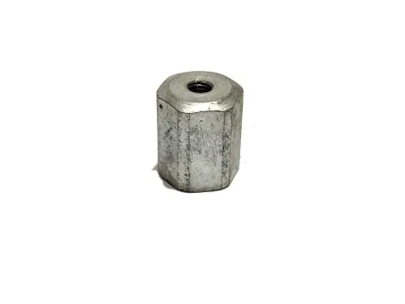 NAKRĘTKA KOŁPAKA WTRYSKIWACZA URSUS C385 93009336 