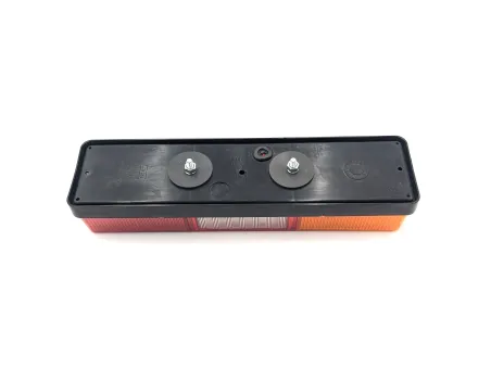 LAMPA TYLNA PRAWA LT-10 