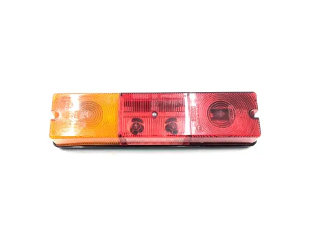 LAMPA TYLNA PRAWA LT-10 