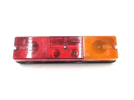 LAMPA TYLNA ZESPOLONA 12v LEWA LT-10 1400680400 