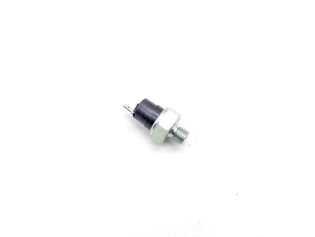 CZUJNIK CIŚNIENIA OLEJU DEUTZ-FAHR 27099390020